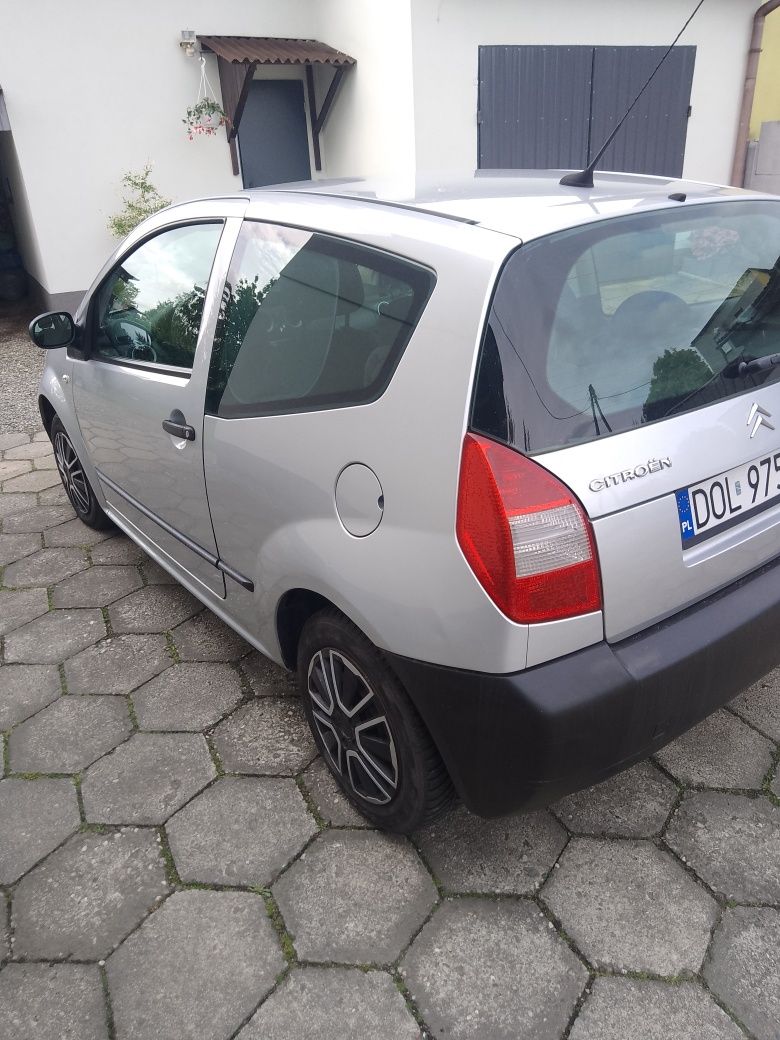 Sprzedam Citroen C2 1,1 benzyna