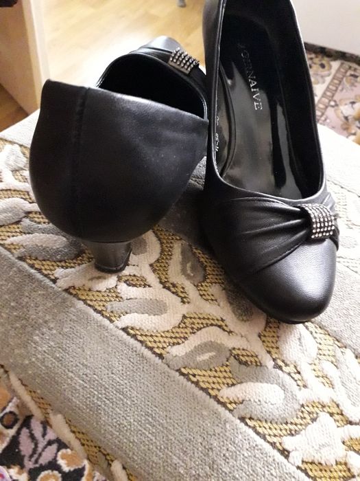 Мешти жіночі чорні