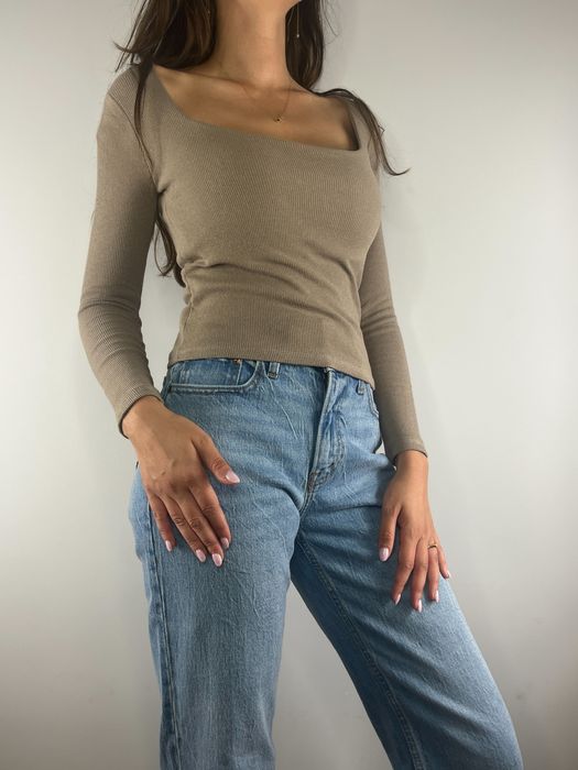 Bezowa nude bluzka z kwadratowym dekoltem Happiness Instanbul S/M