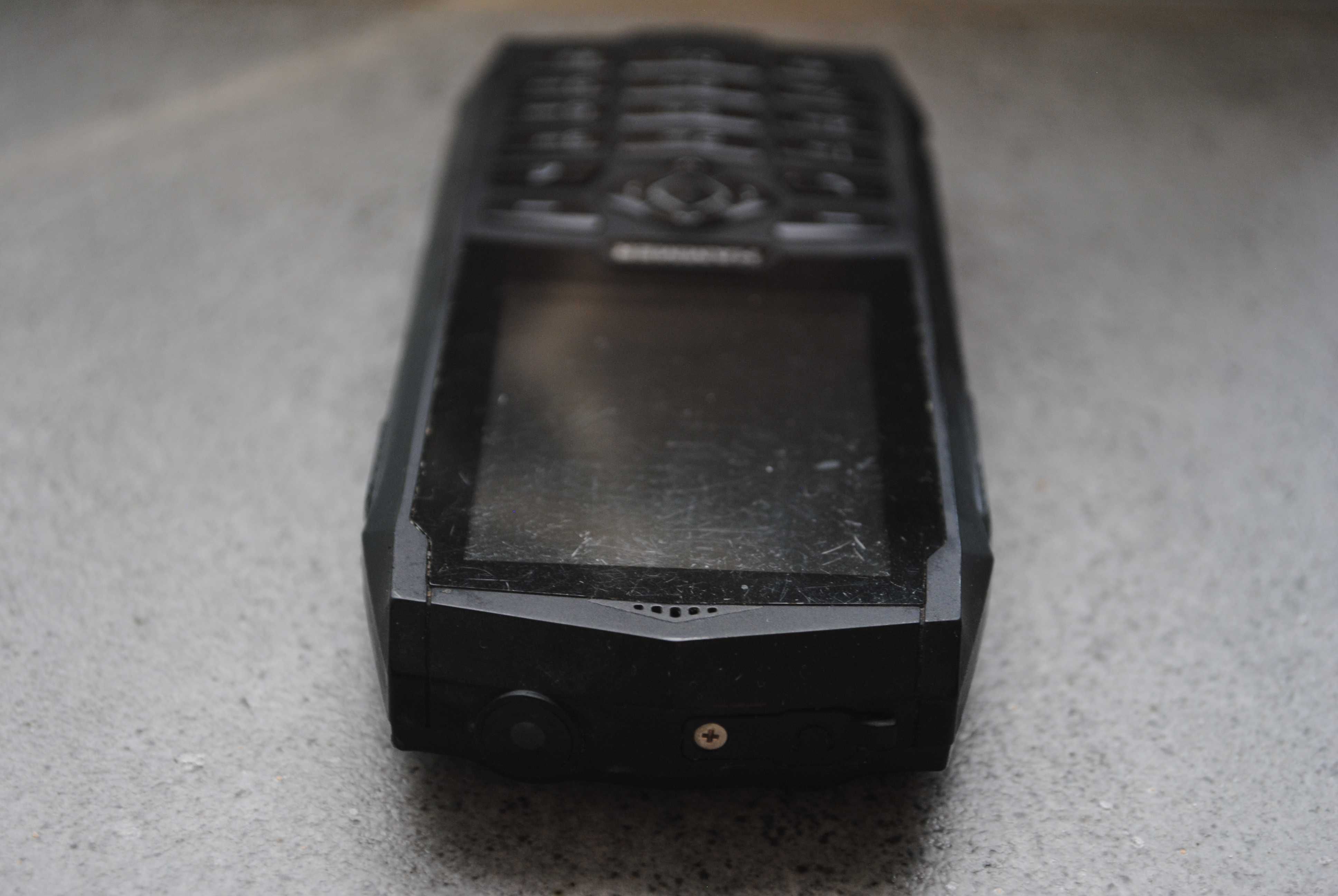 Telefon komórkowy HAMMER 3 dual sim