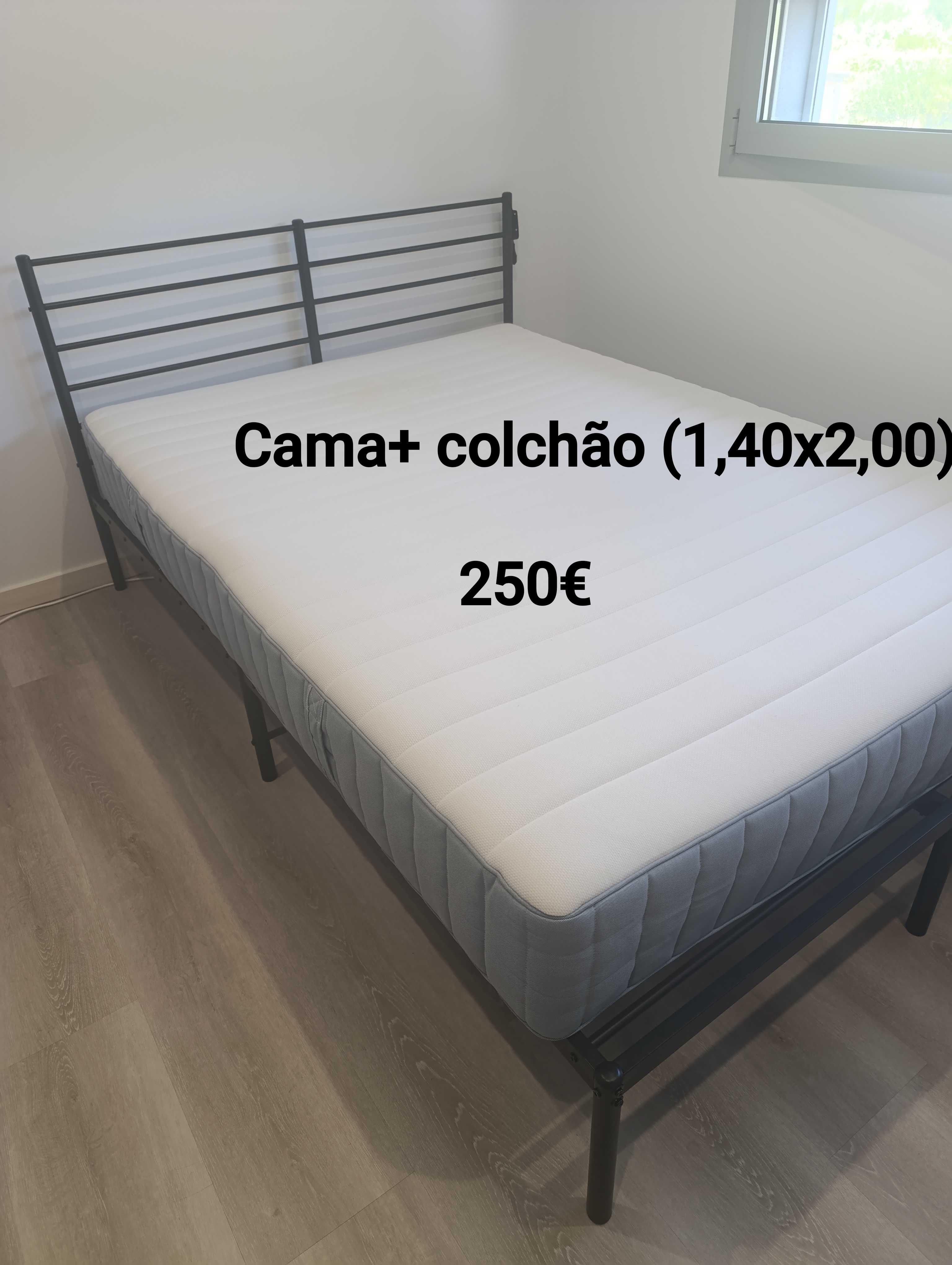 Cama e colchão semi novos