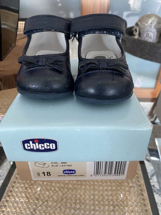 Vendo sapatos de bebé