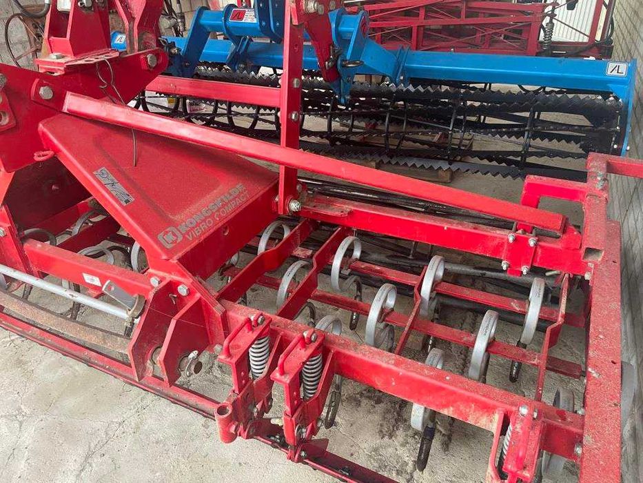 Agregat uprawowo/siewny Kongskilde Vibro Compact CH 3000+