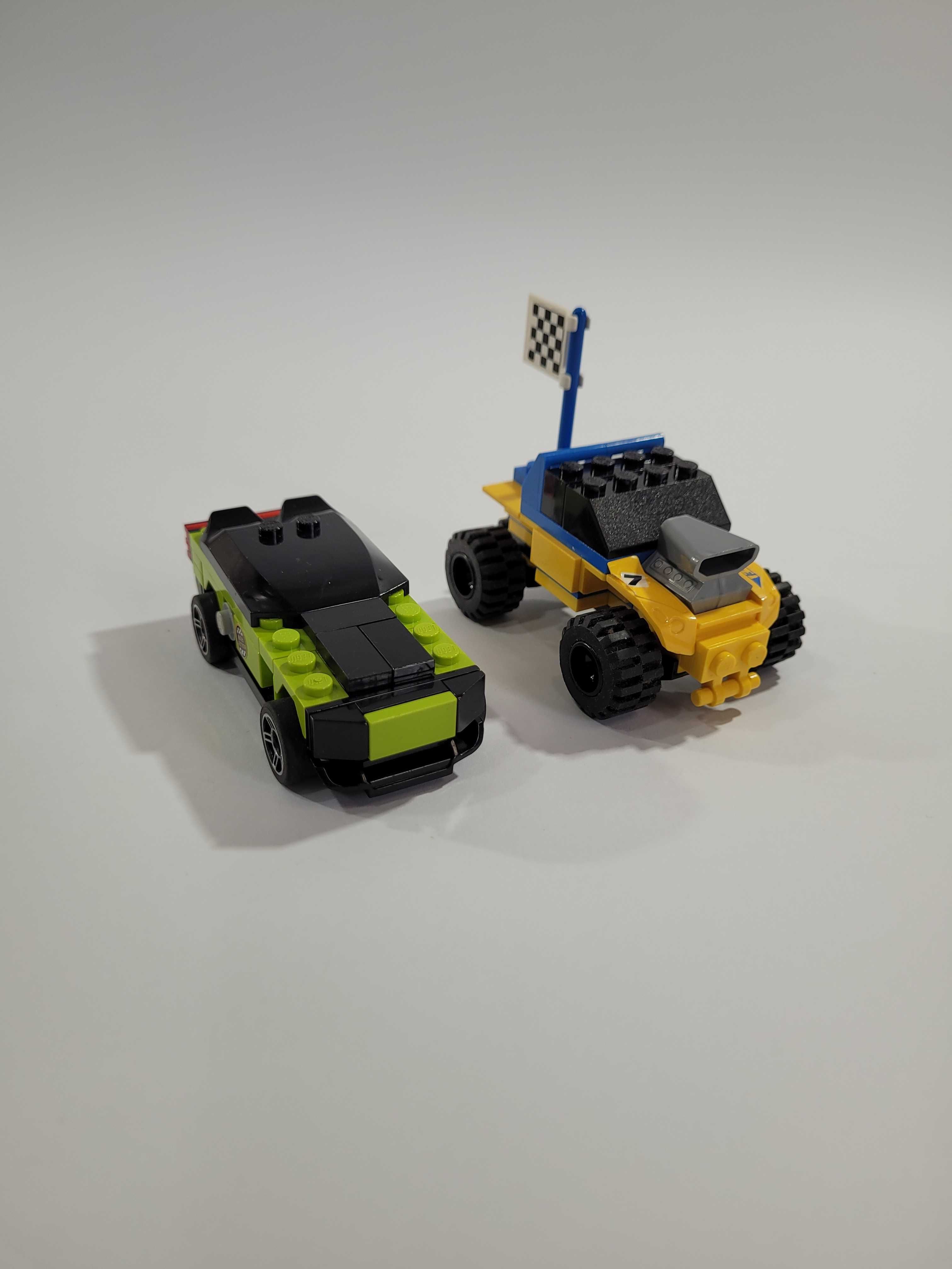 Kompletny zestaw LEGO Racers 8147 - Kaskaderzy