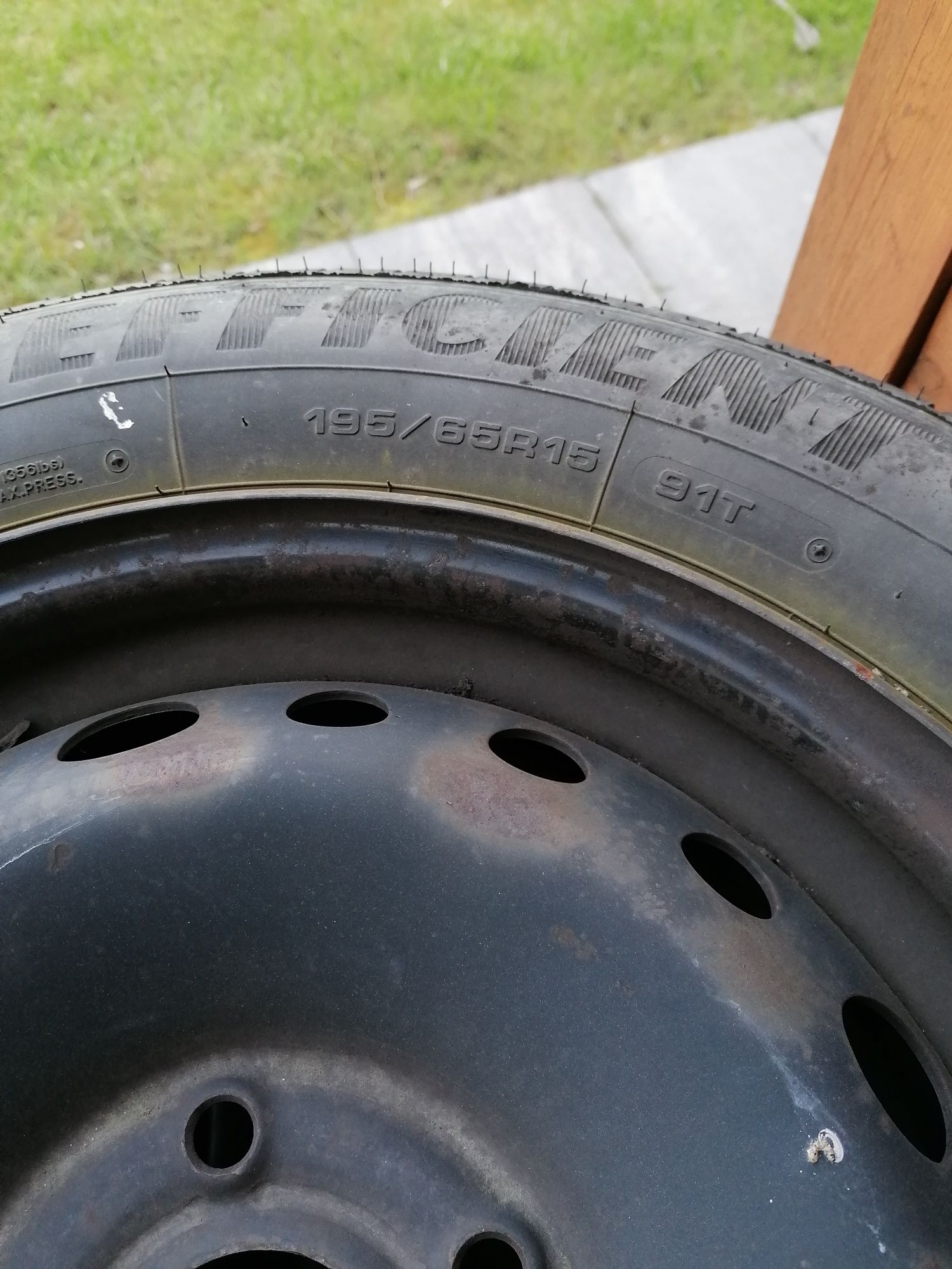 195/65/15 goodyear koło megane 2015