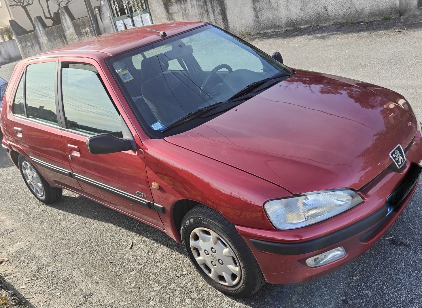 Vendo Peugeot 106 1.100 - negociável -