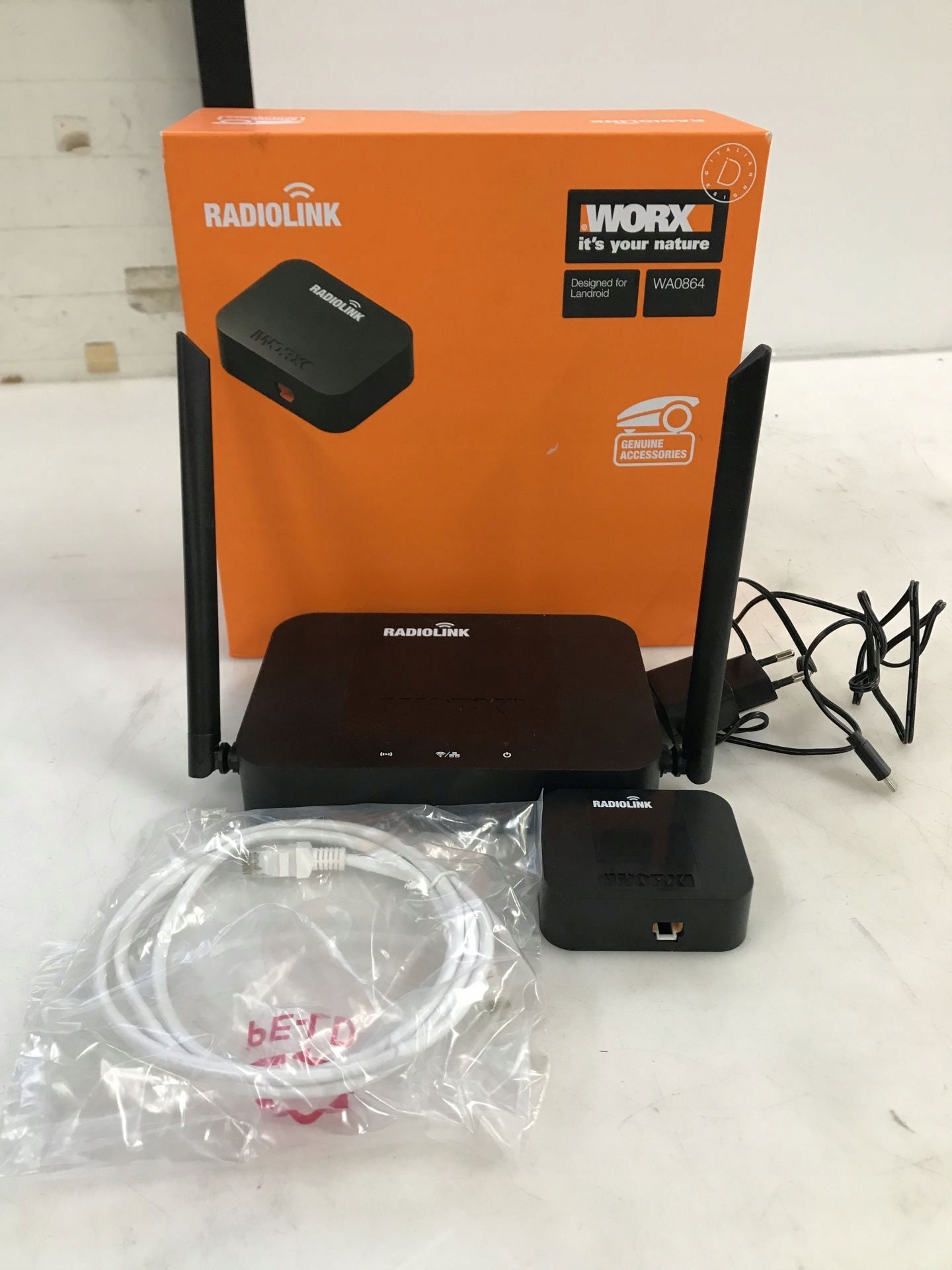 Wzmacniacz sygnału Wi-Fi Worx Radiolink WA0864