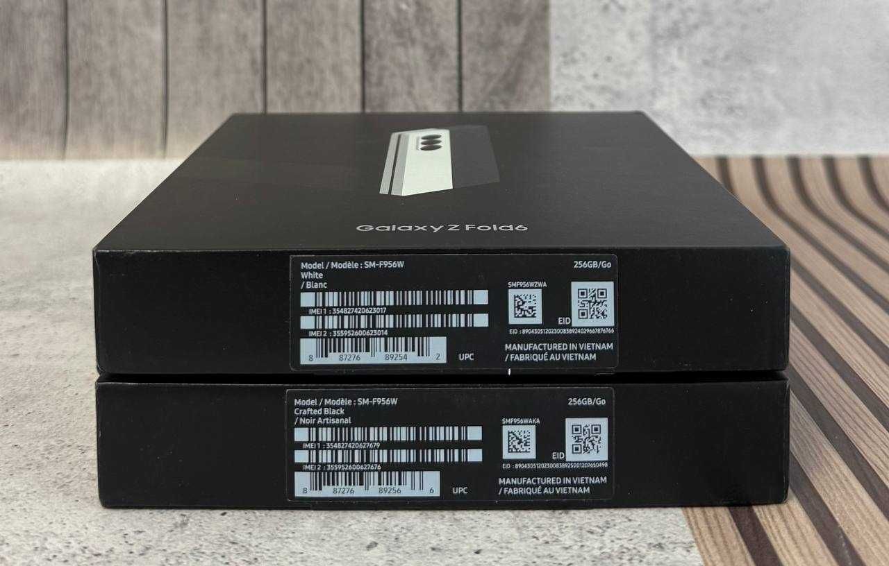 Смартфон Samsung Galaxy Fold6 12/256GB Black/White