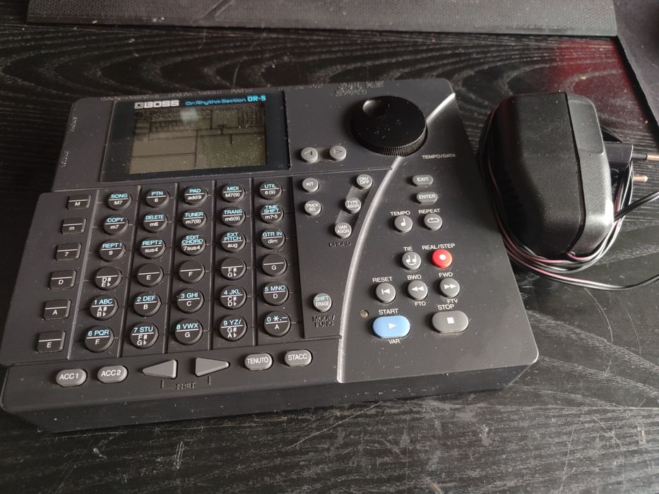 BOSS DR-5 Dr. Rhythm section sekcja rytmiczna do gitary