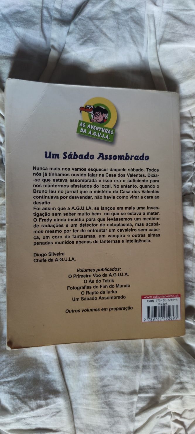 Livro "um sábado assombrado"