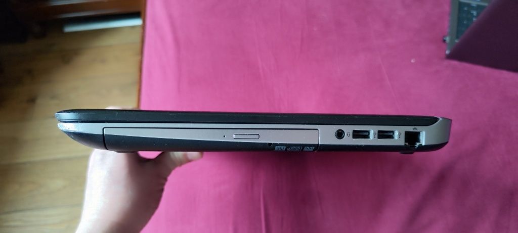 HP 450 G3 ddr4 8gb ssd240