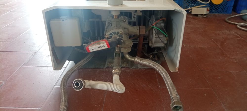 Esquentador Junkers a gás natural usado