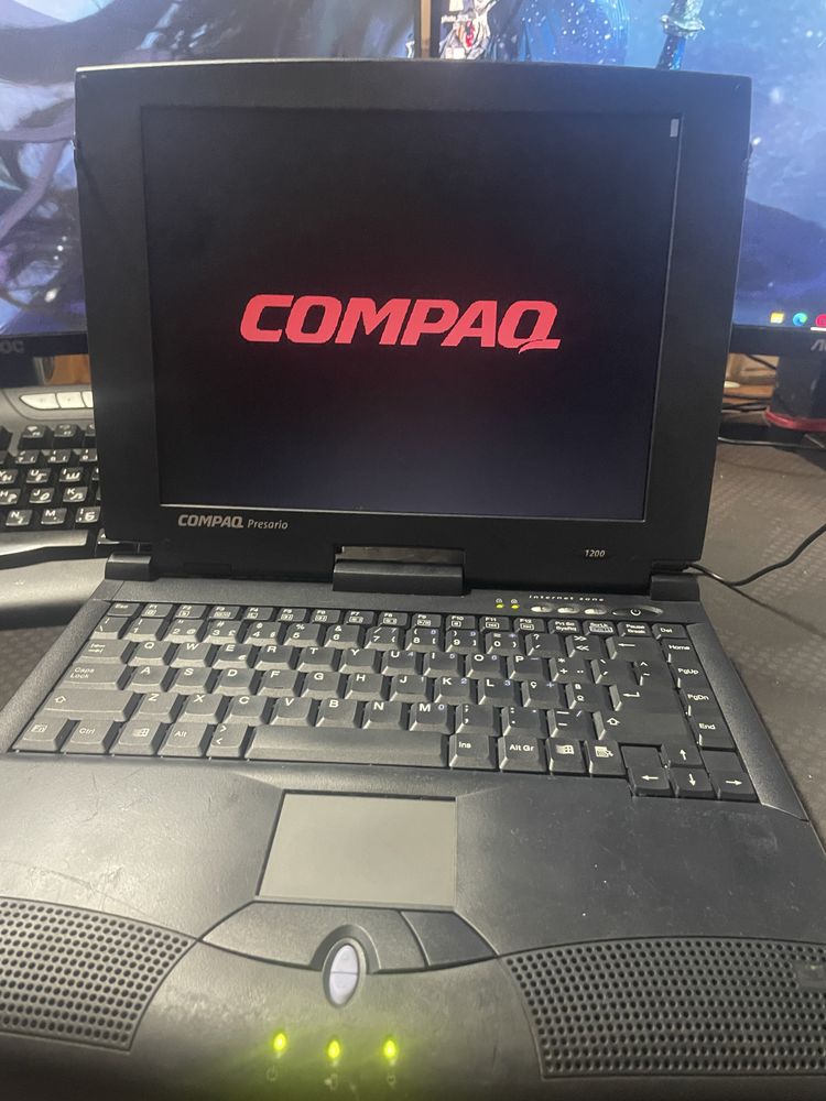Portatil  antigo