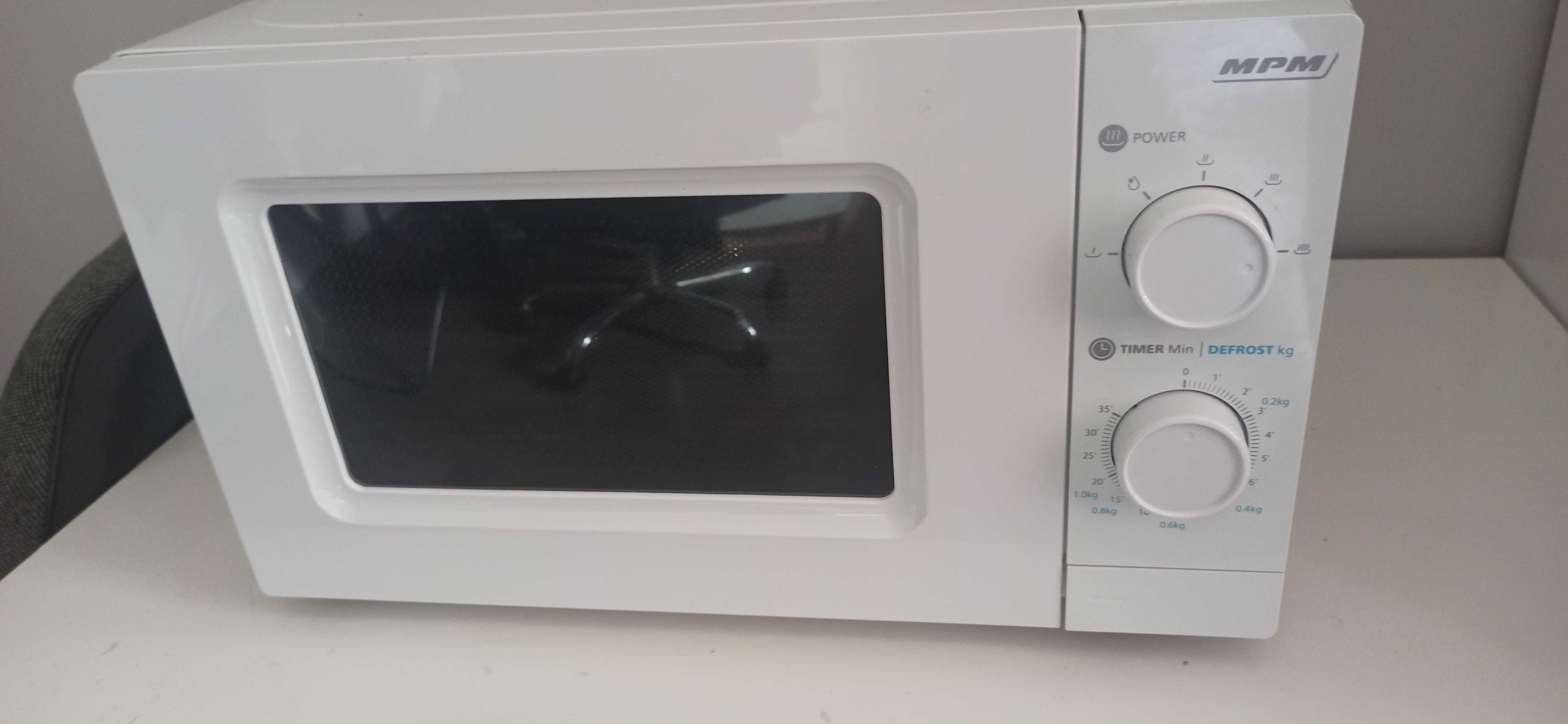 Mikrofalówka MPM-20-KMM-11/W