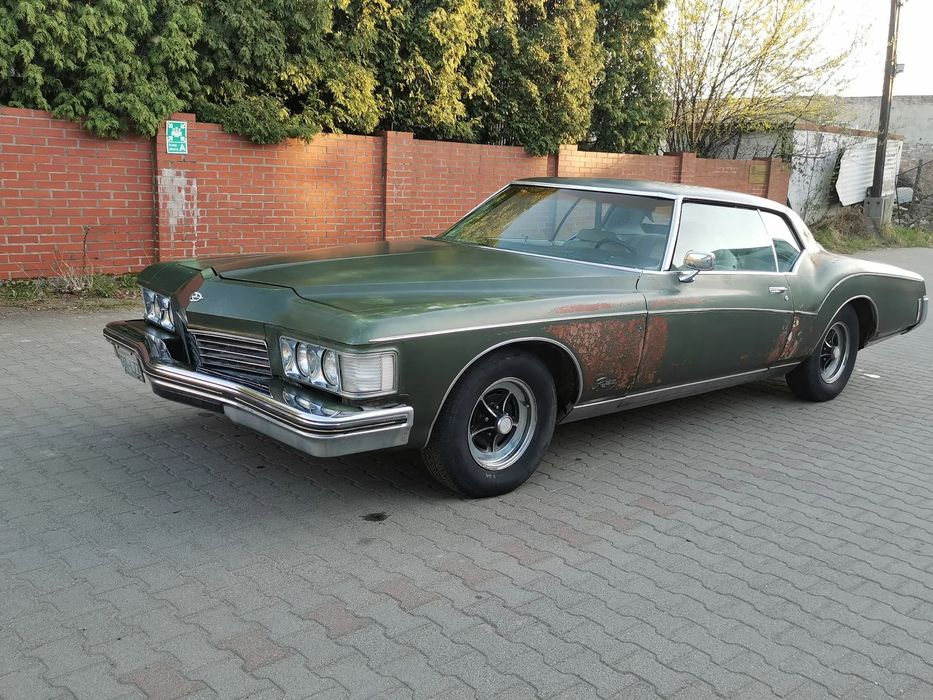 Buick Riviera Boattail