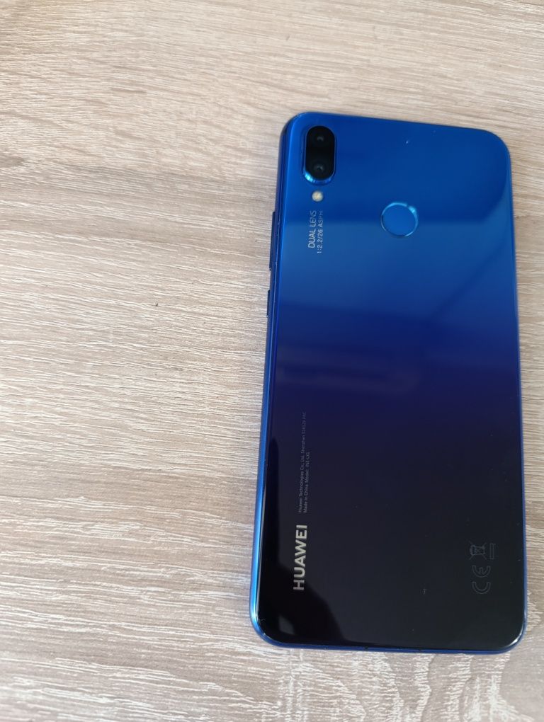 Продам
HUAVEI P Smart +
4/64.