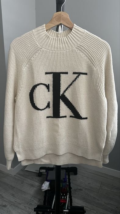 Женский свитер Calvin Klein