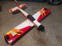 Avião RC Thunder Tiger elétrico