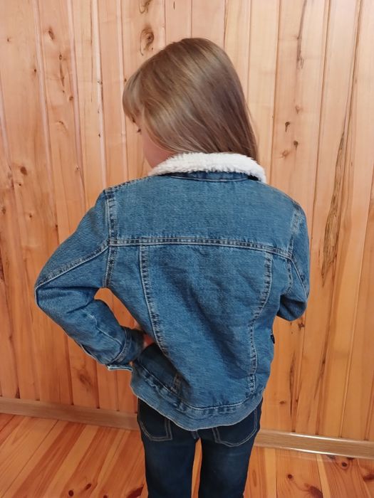Джинсова куртка з підкладом  4-5 років