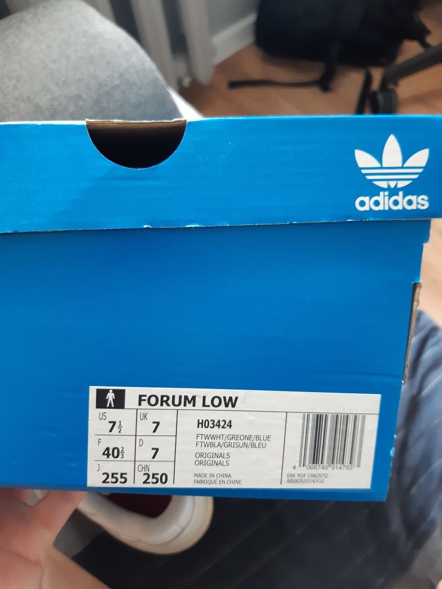 Adidas forum low