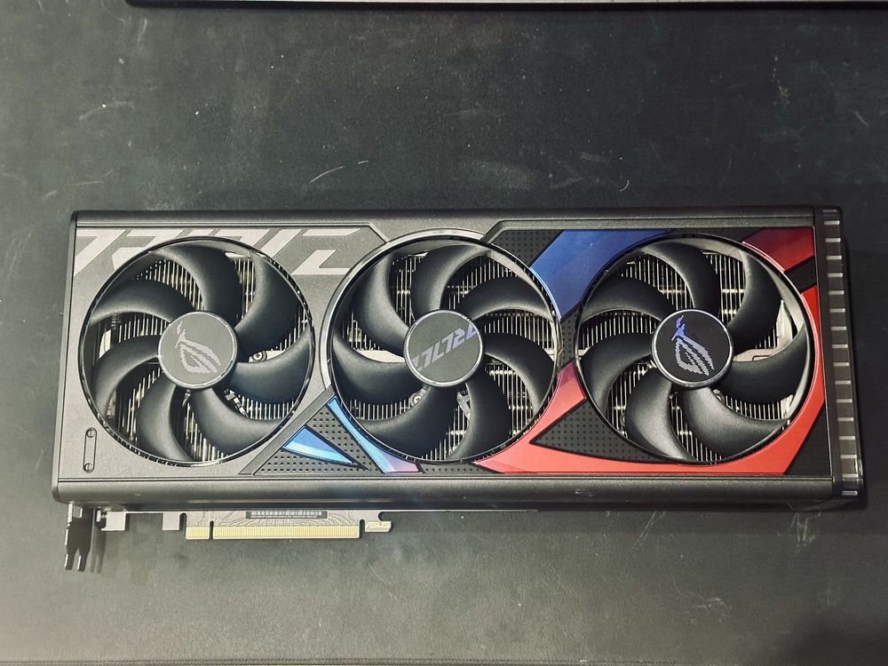 Відеокарта RTX 4080 Strix