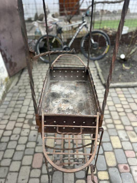 Мангал з кришою