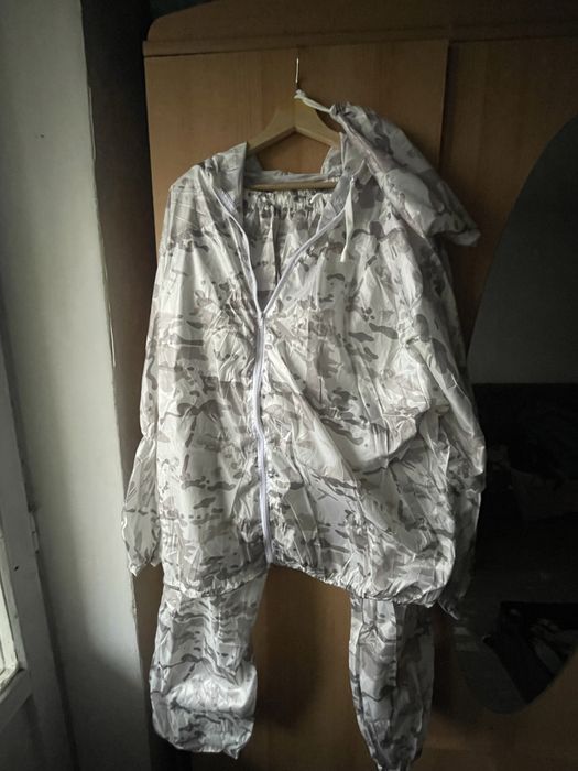 Продам білий маскхалат м + подарунок