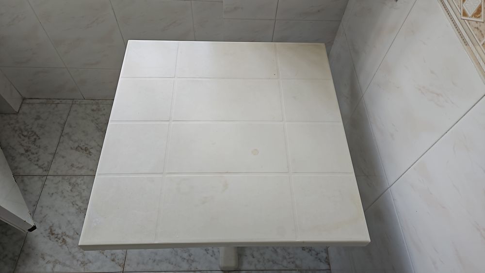 Mesa plástico branca