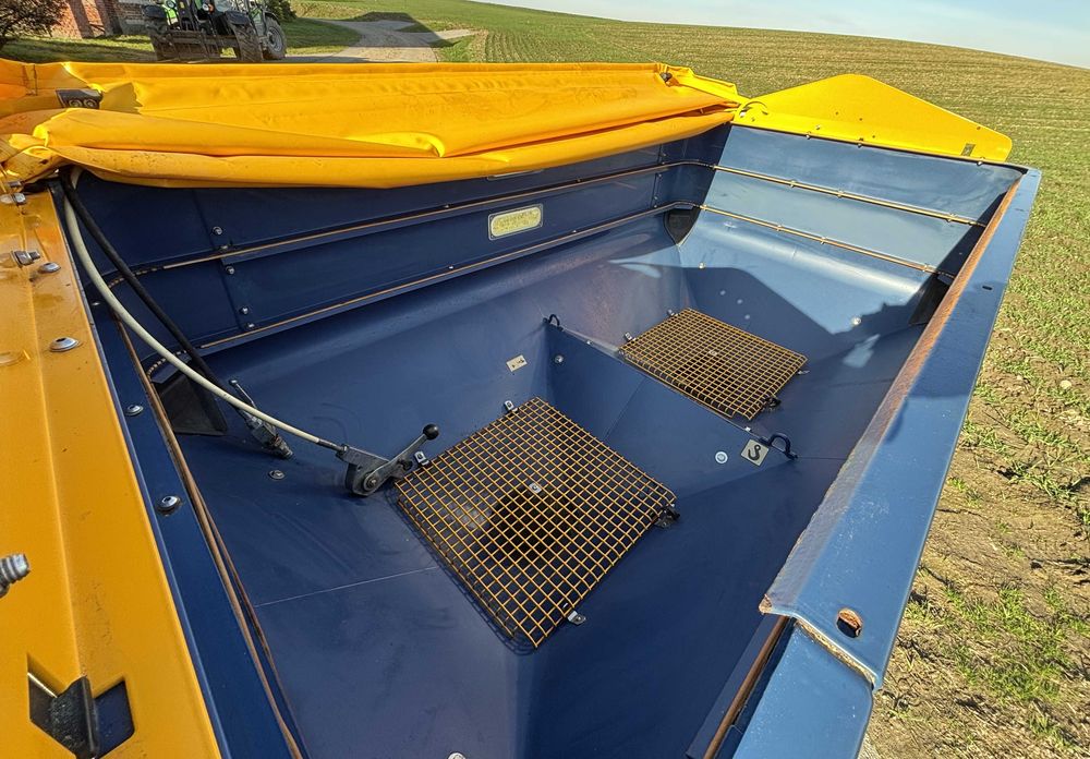 Rozsiewacz nawozu nawozów Bogballe L2 Plus M2 2000l Kuhn Amazone FV23