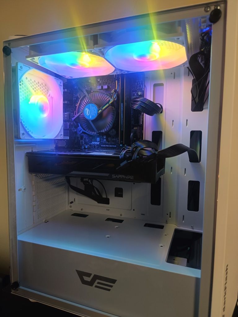 I3 8100 SSD  R9 380X