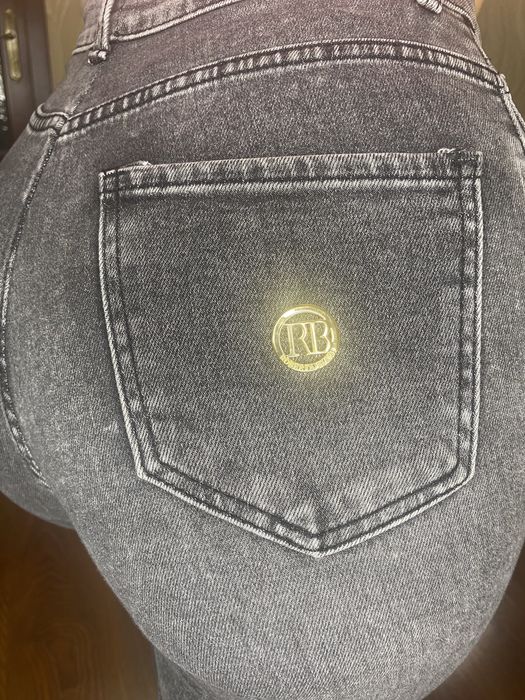 Жіночі джинси Roberta Biagi