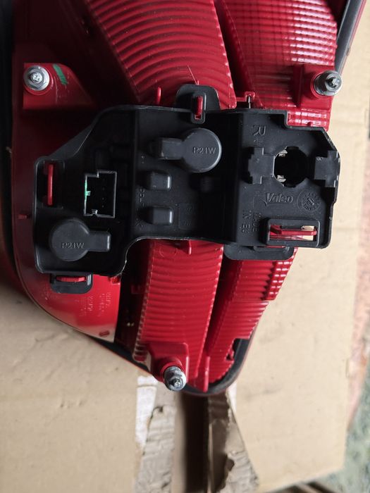 Lampa Prawy Tył Tylnia Seat Alhambra 7N