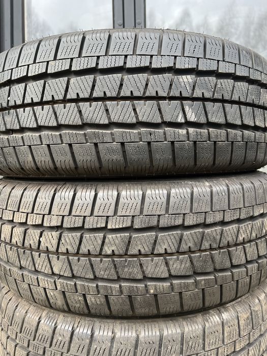 Зимові шини 215/60/17С 109/107Т Falken EuroWinter Van01