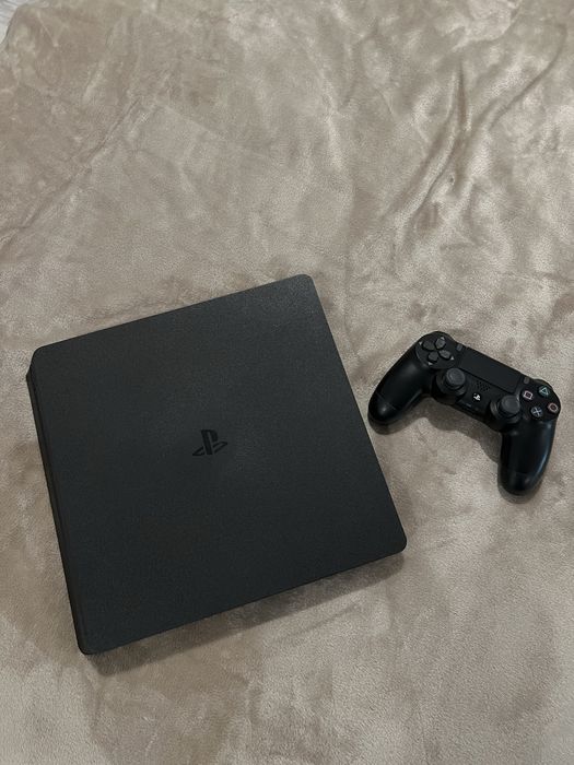 Playstation 4 / PS4 Slim 500GB , stan perfekcyjny , oryginalny zestaw