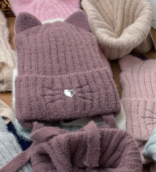 Зимовий набір шапка і хомут/шапка для дівчинки/тепла/киця/шапка зимова