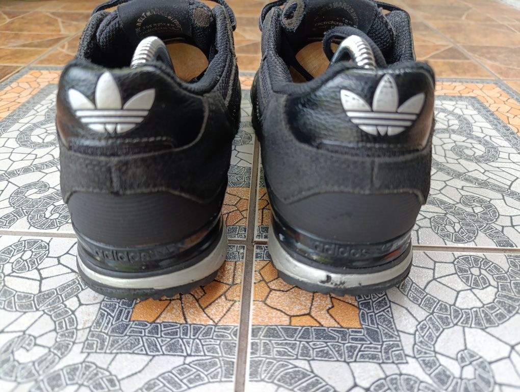 Adidas zx750 41p. Чоловічі трекінгові кросівки water proof.