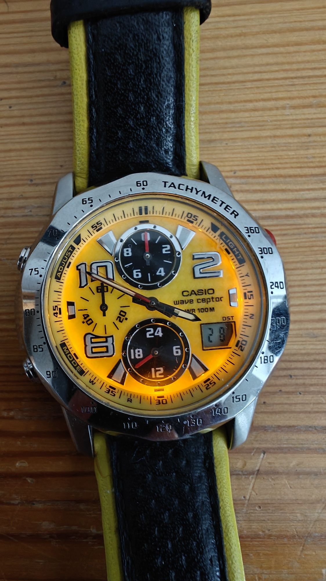 Zegarek Casio wave ceptor WVQ-550