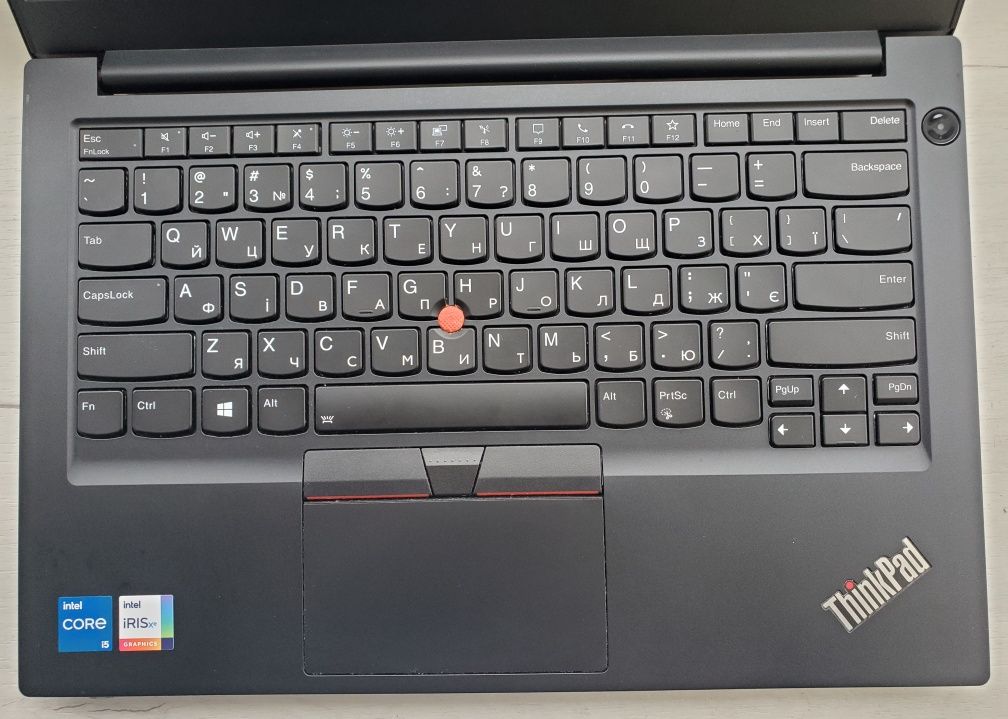 Lenovo Thinkpad E14 Gen2 8/265 GB Windows 11 FullHD IPS i5-1135G7 2021