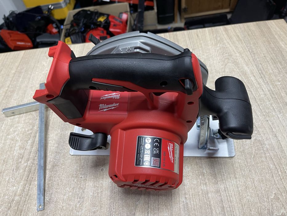 Milwaukee HD 18 CS / щіткова дискова пила Мілвокі