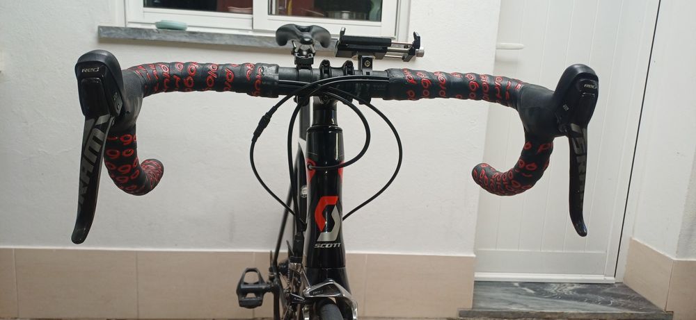 Bicicleta de Estrada SCOTT FOIL - Carbono - Grupo SRAM RED