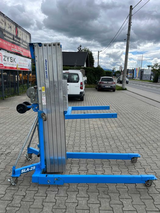 Podnośnik towarowy montażowy GENIE SLA-25, Sumner