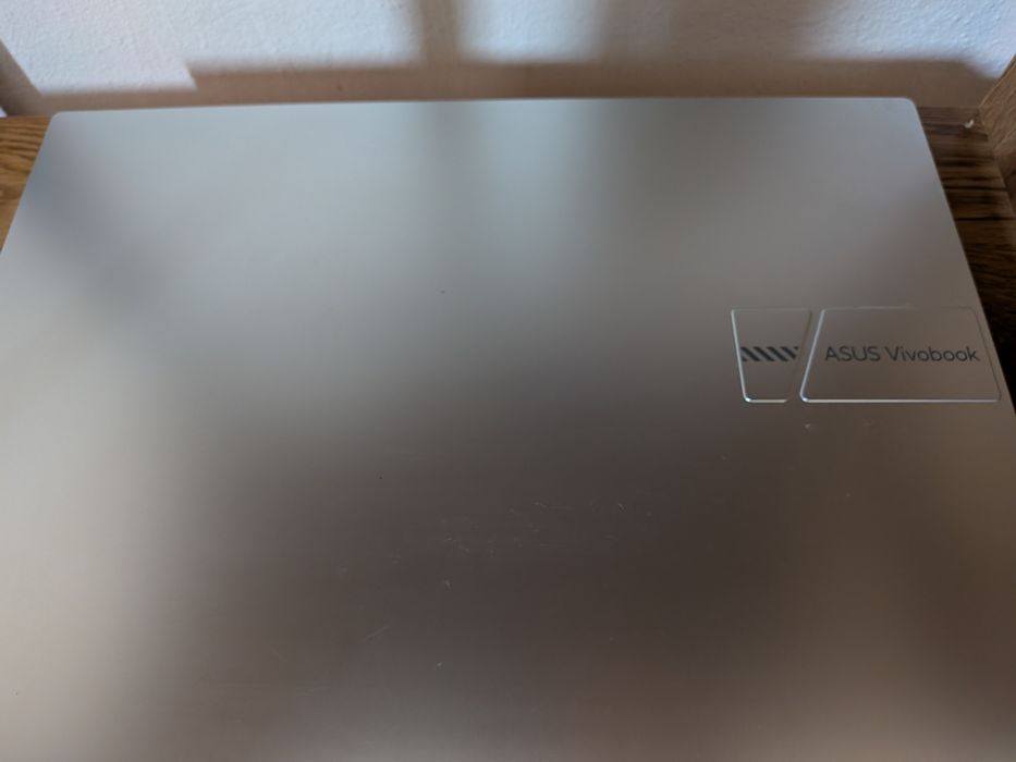 Portátil ASUS Vivobook