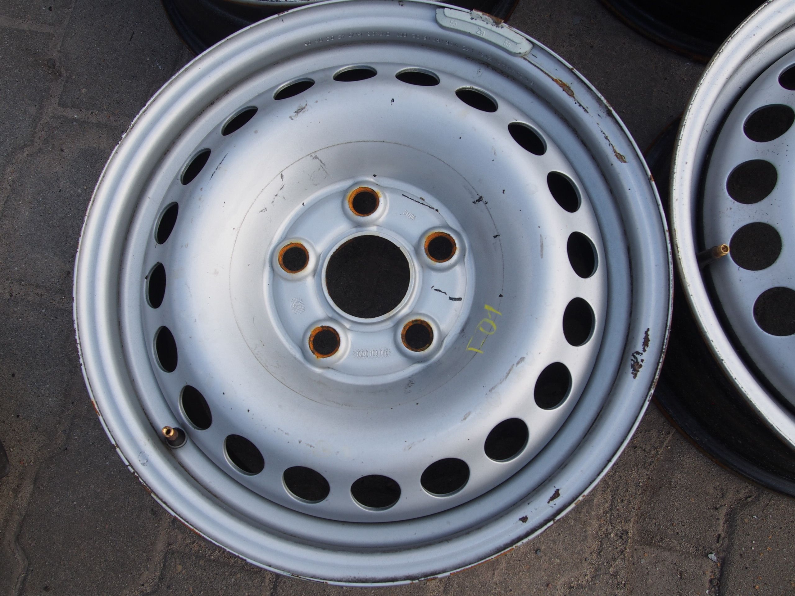 VW T5 T6 Multivan Amarok 16'' 5x120 ET51 4szt