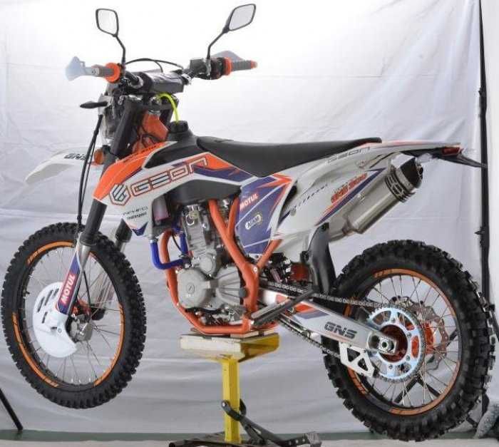 Мотоцикл GEON DAKAR GNS 300 (4V) 6 Передач