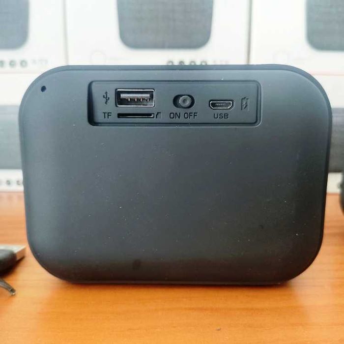 Mini coluna Bluetooth rádio FM USB micro SD MP3 11x8x4cm