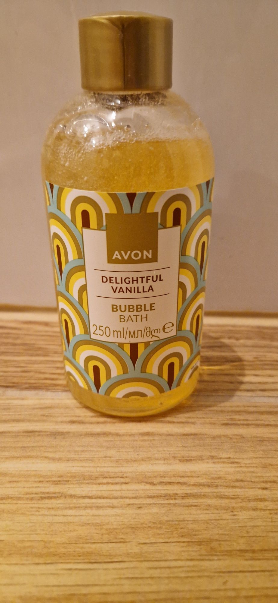 Avon Zestaw kosmetyków Rozkoszna vanilia balsam + płyn do kąpieli 250