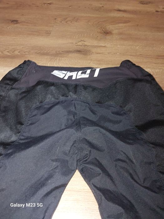 Spodnie na crossa czarne