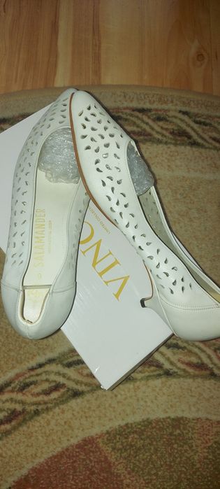 Czółenka 6/39 Salamander,ze skóry,ażurowe,Retro i vint,obcas kaczuszka