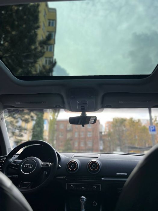 Продам AUDI A 3 2015 року