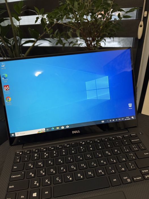 Dell XPS 13 9360 i5-7200U 8Gb Ram 256Gb SSD IPS TouchScreen